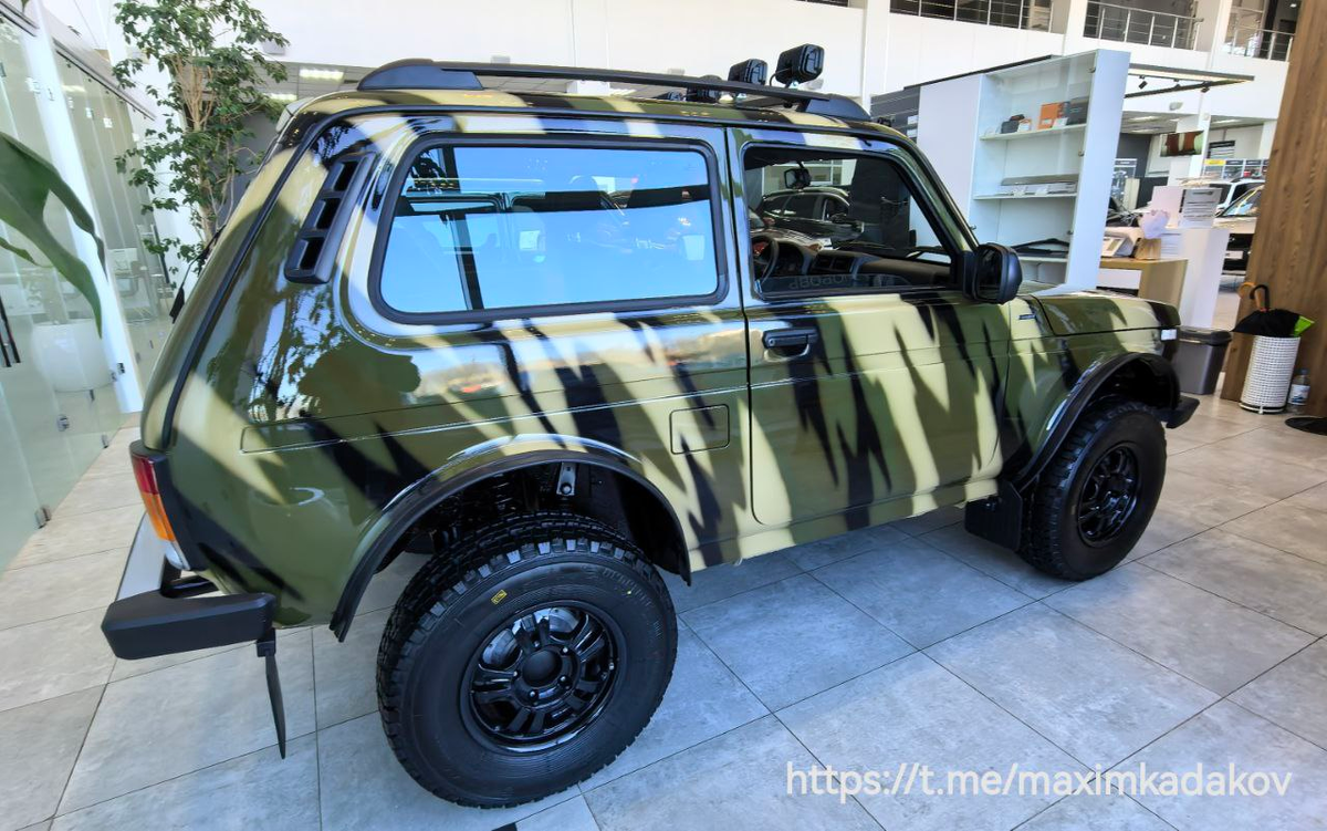 Lada Niva Bronto снова у дилеров: по прайс-листу начальная цена внедорожника составляет 1 487 000 рублей.