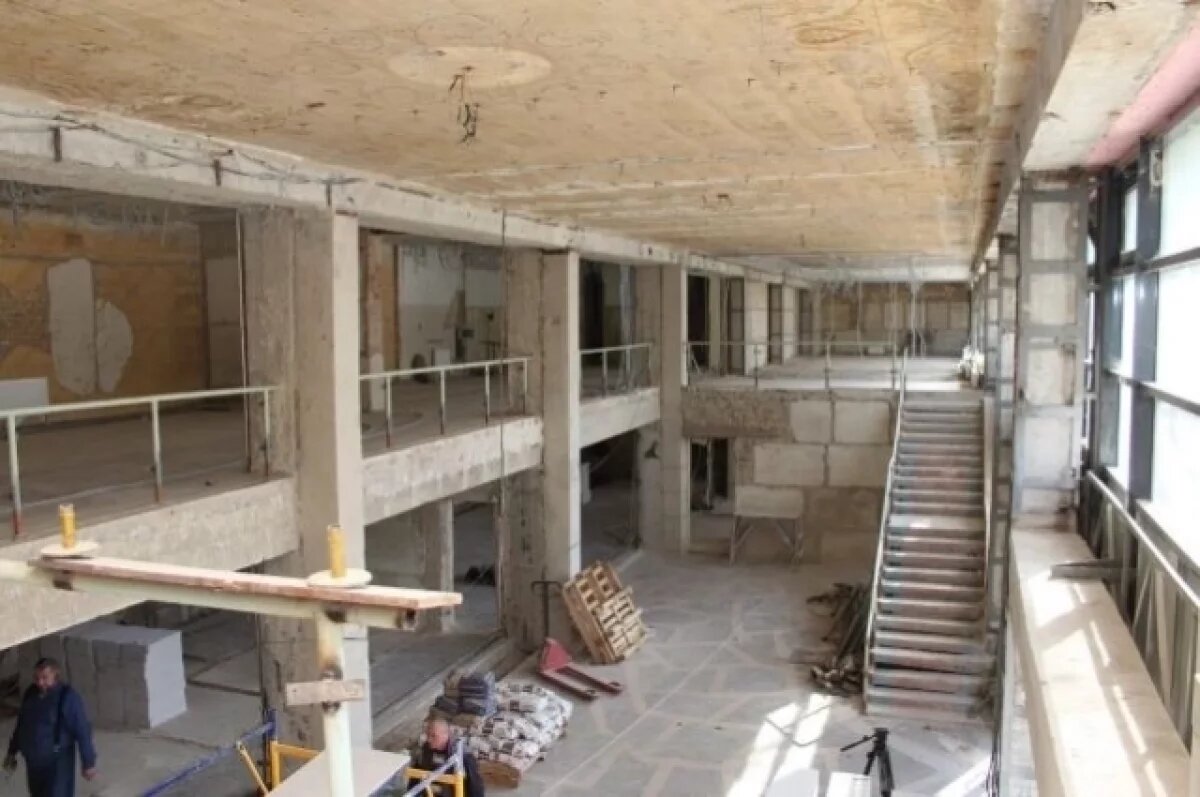    В Симферополе до 1 августа отремонтируют школу искусств