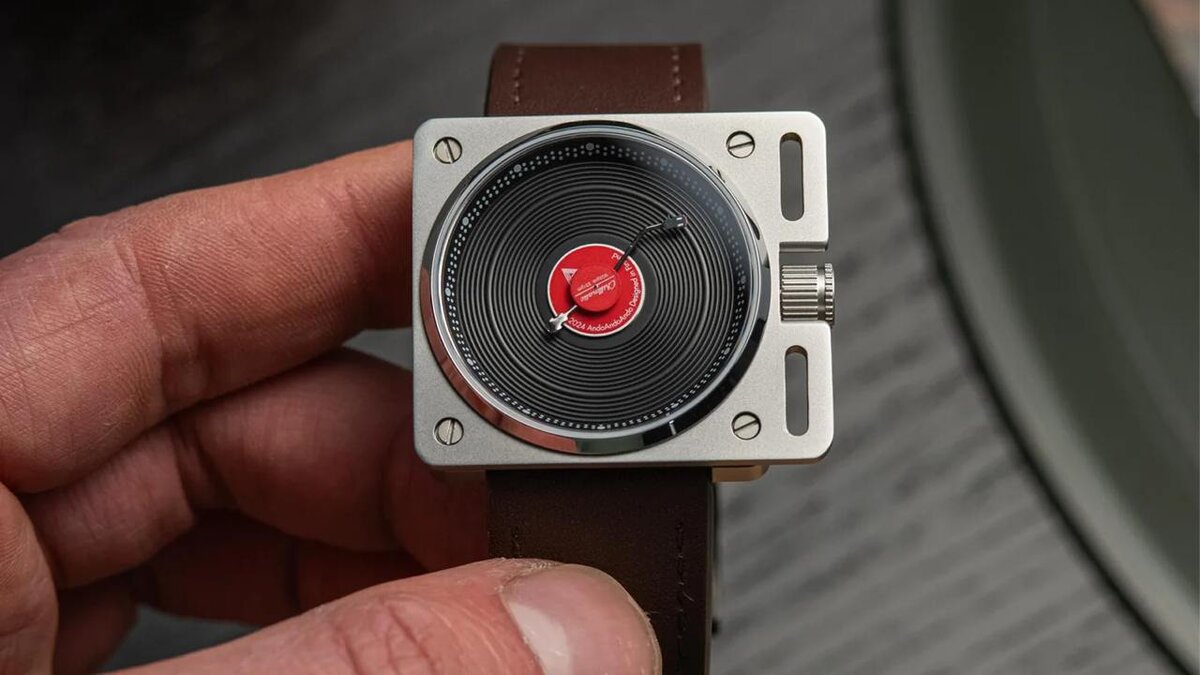 Виниловый проигрыватель Technics SL-1200 стал часами: новый проект AndoAndoAndo  
