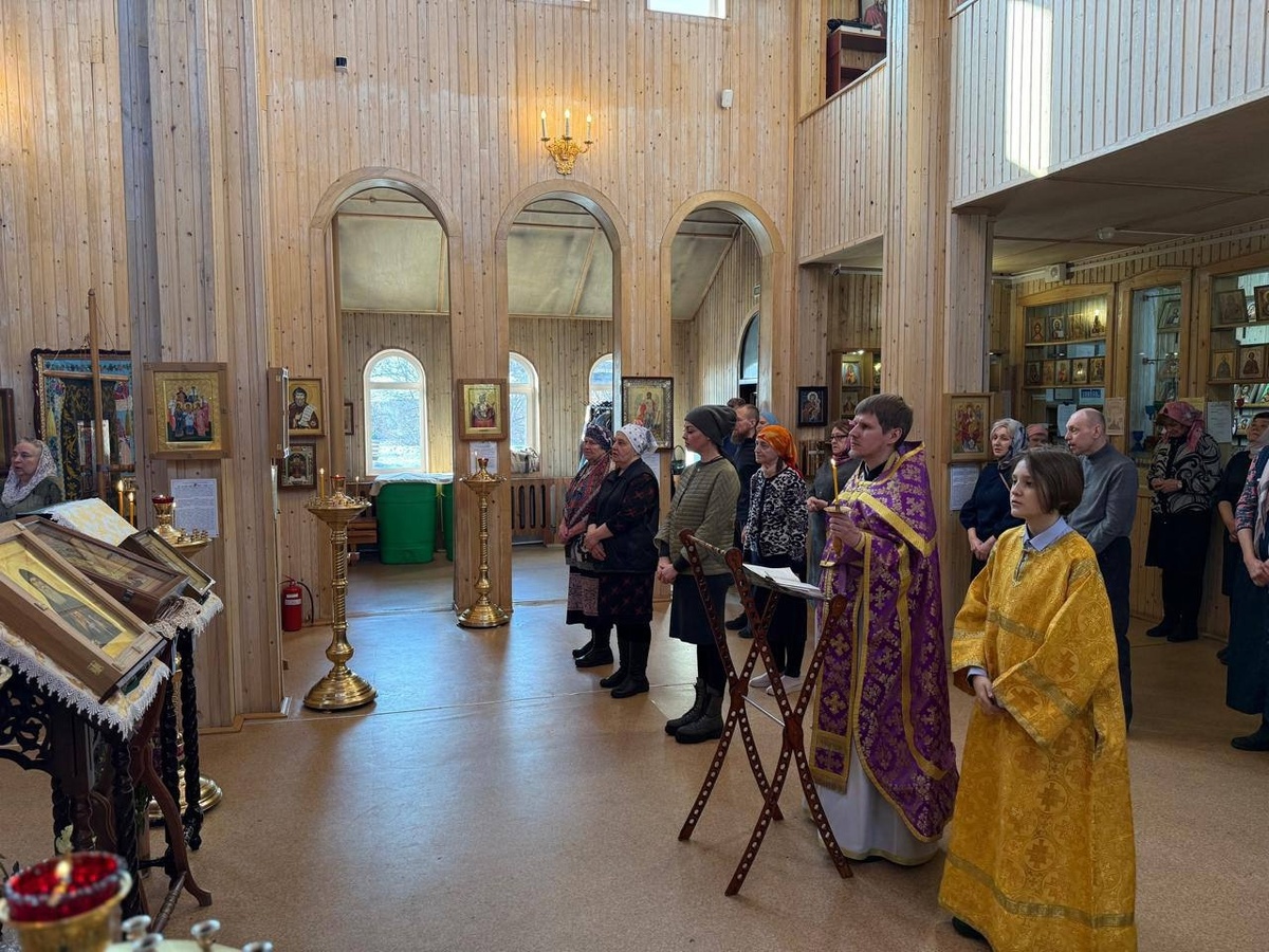 Молебен в храме Новомучеников в поселке Чегдомын