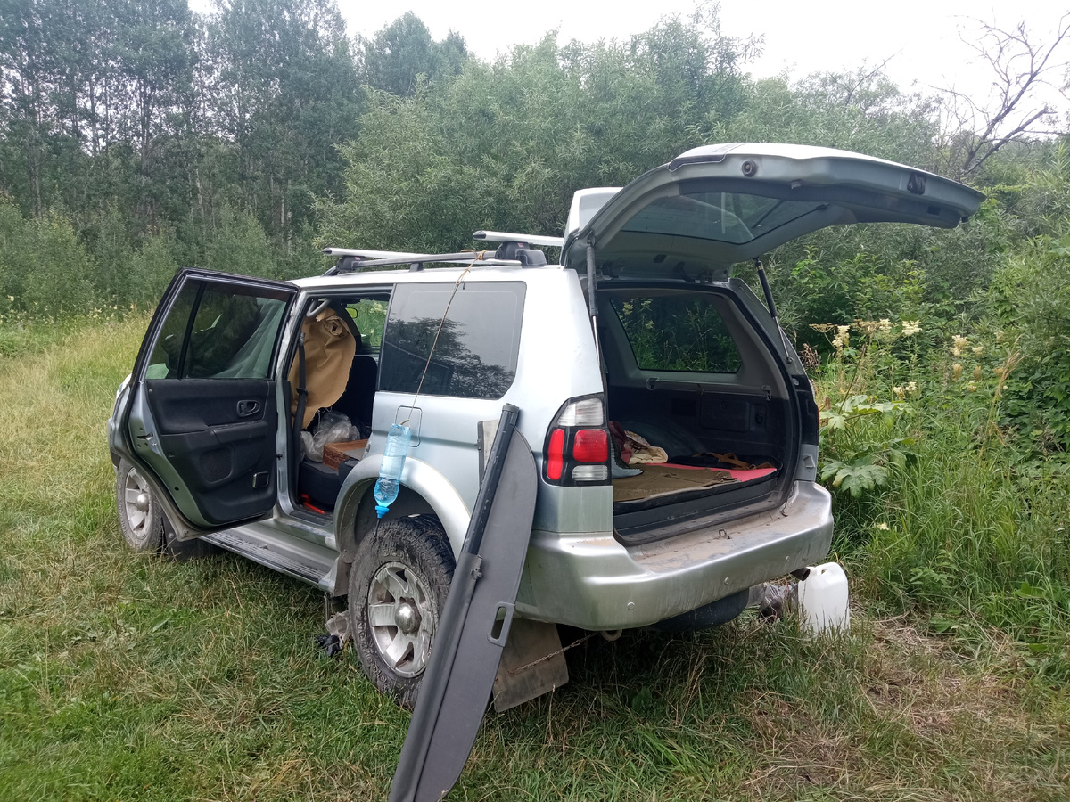 Готовлю спальное место. 