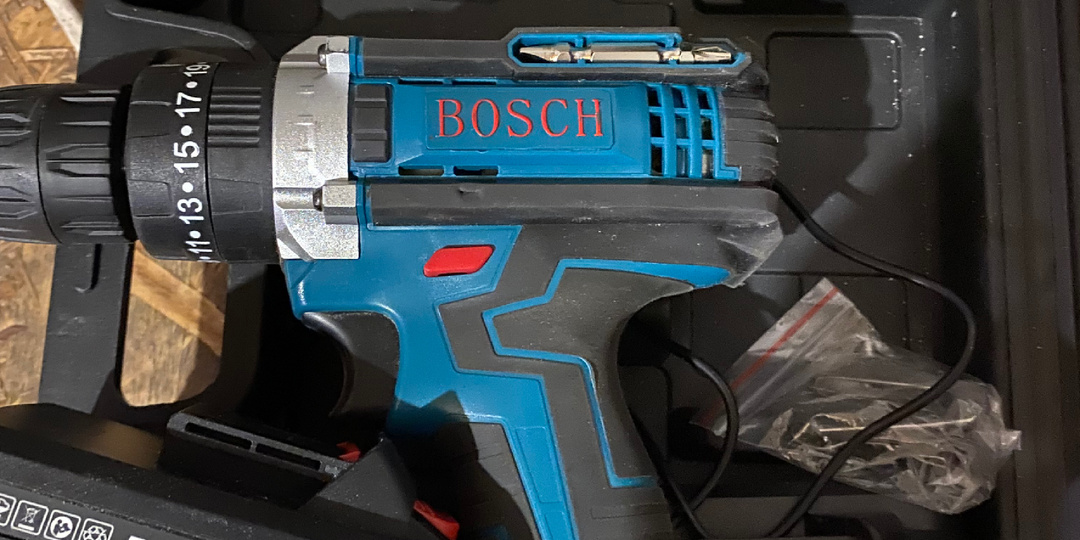 Зарядник шуруповерта Bosch не заряжает.