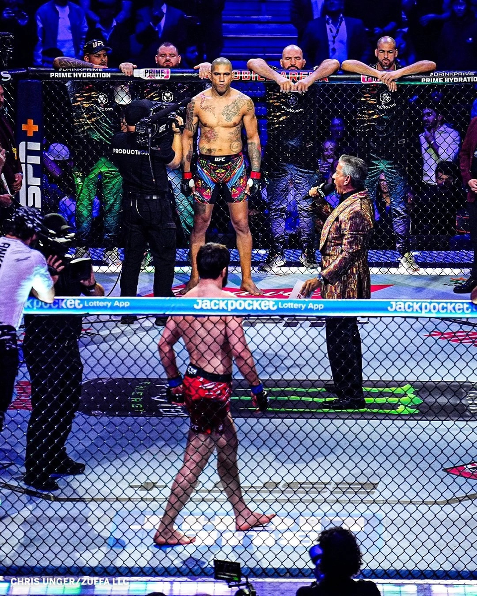 Историческое фото до боя .