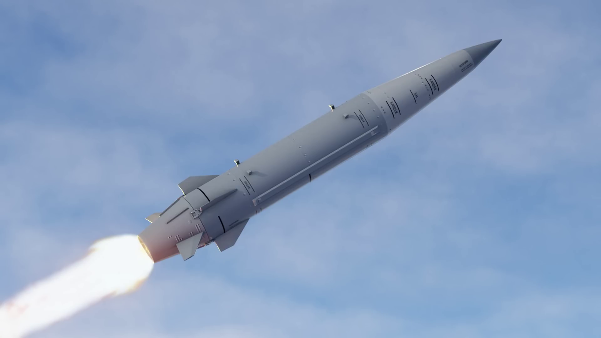 «Кинжал» (Х-47М2) — это гиперзвуковая авиационная ракета, способная развивать скорость до 10 Махов (около 12 350 км/ч).