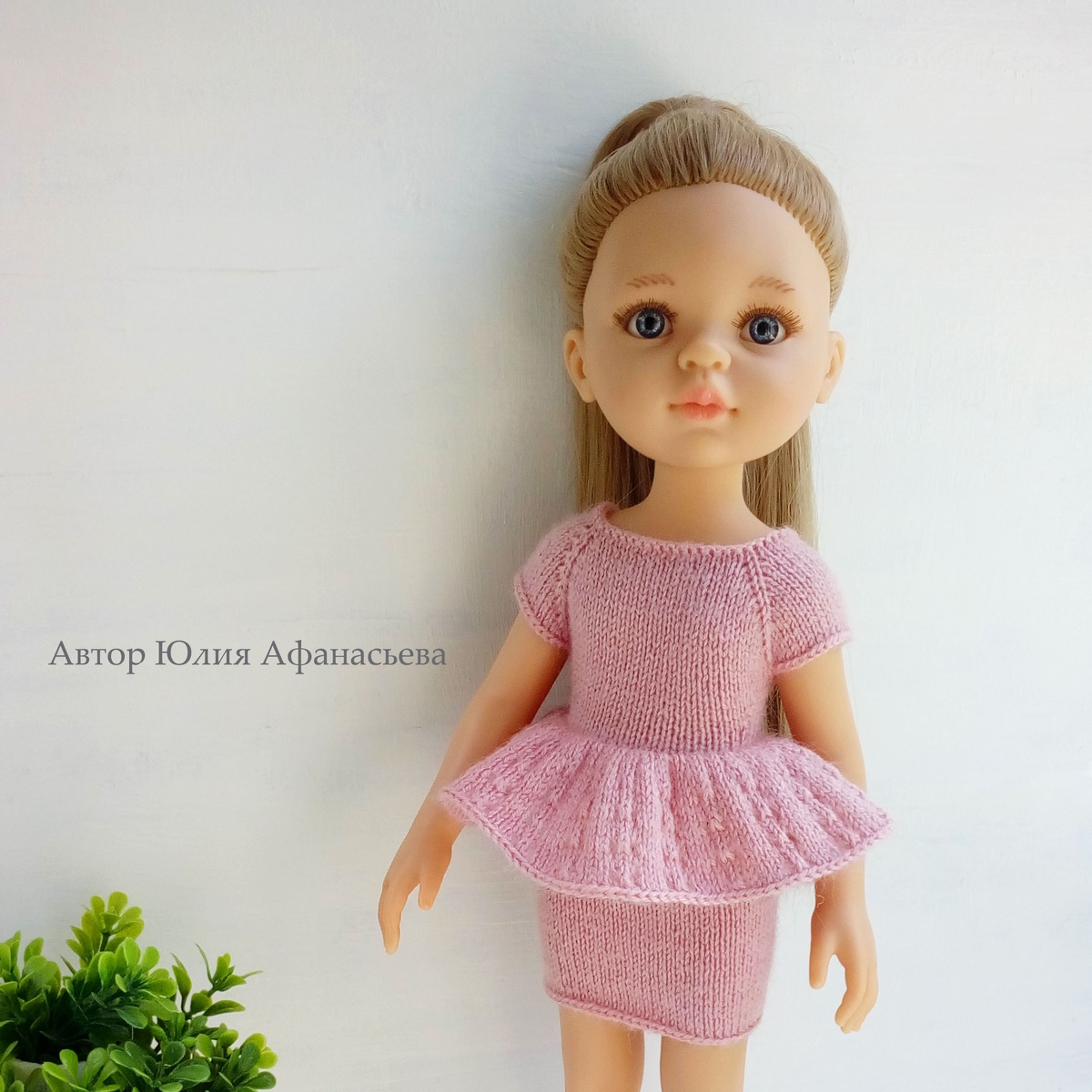 Платье "Мальва" для куклы Паола Рейна 32-34 см