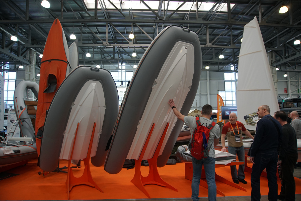 На стенде "Winboat"