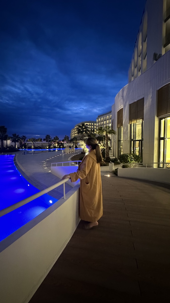 Территория бассейнов в Мантере 