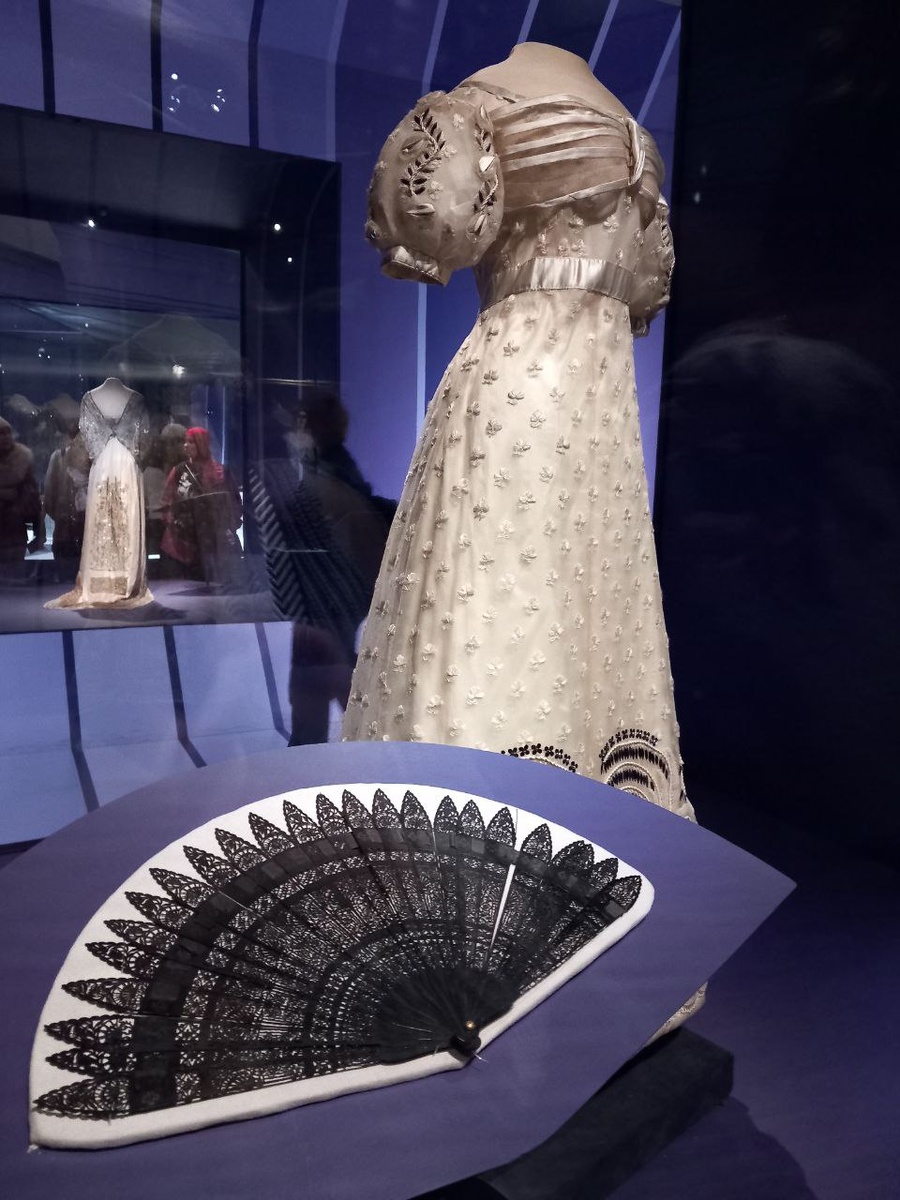 Веер чугунных ажурный, складной