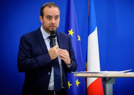    Париж выступил против разоружения Киева