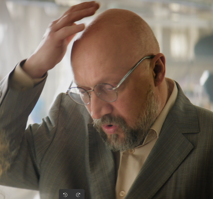 Фото с Кинопоиска:  https://www.kinopoisk.ru/film/5047465/stills/