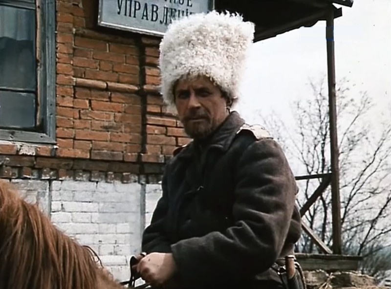 Генерал Марков в исполнении Георгия Соколова. Кадр из фильма "Хождение по мукам" (1977).