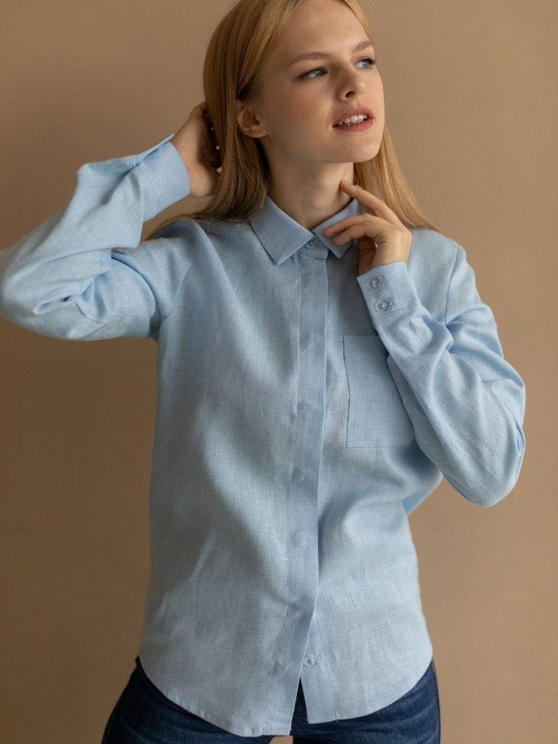 Голубая льняная классическая рубашка от бренда Molinialife
