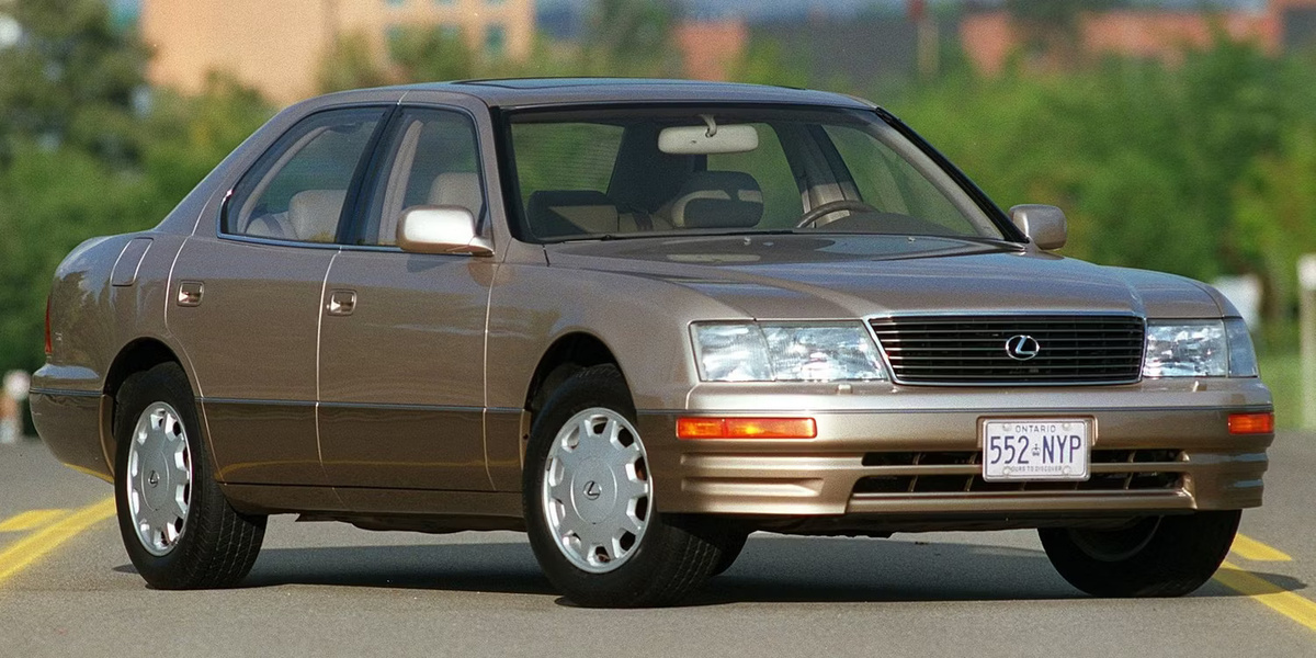 Lexus LS400, 1 поколение