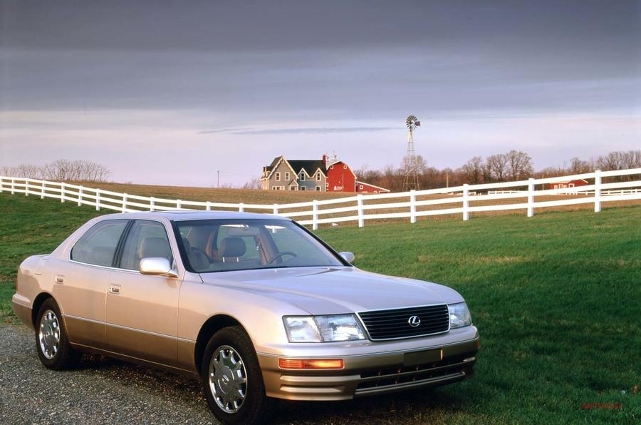 Lexus LS400, 1 поколение