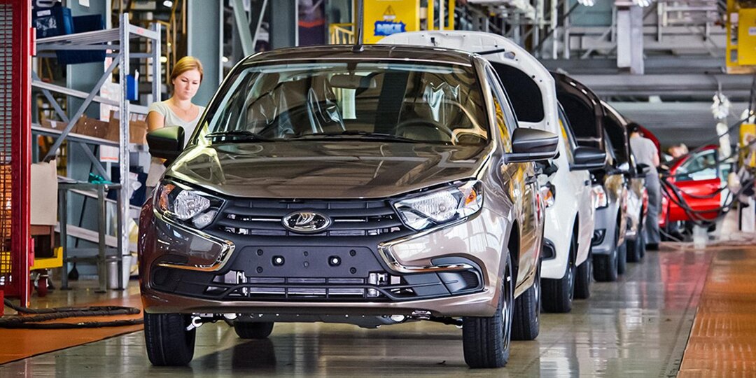 Стало известно в каких странах производят комплектующие для новых LADA Granta в 2025 году. Рассказал сотрудник автосалона