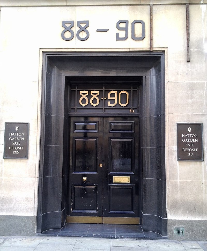 вход в Hatton Garden Safe Deposit Ltd