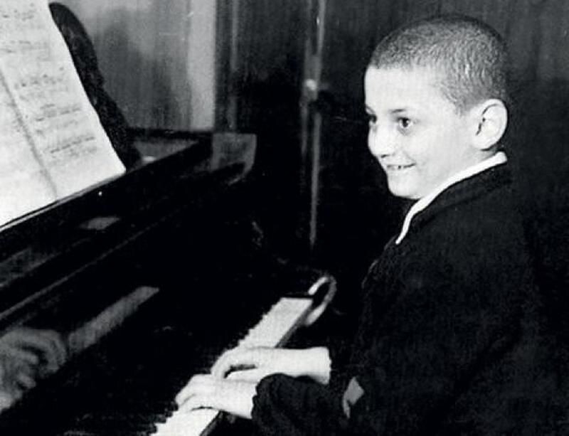 Григорий Горин в детстве. Фото с сайта - https://www.culture.ru