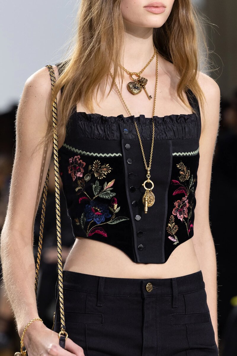 Chloé Fall 2025 Ready-To-Wear