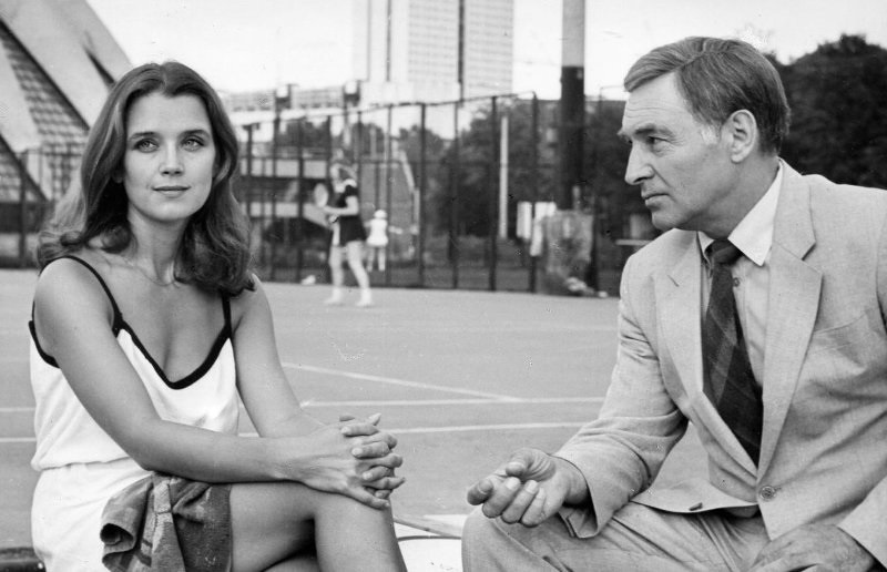   Ирина Алферова, Вячеслав Тихонов кадр из фильма «ТАСС уполномочен заявить…» (1984, Киностудия им. М. Горького)