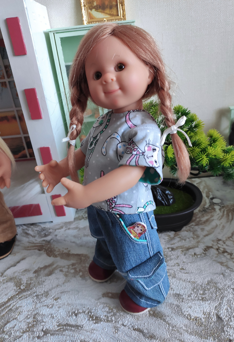 Вихтель Мона