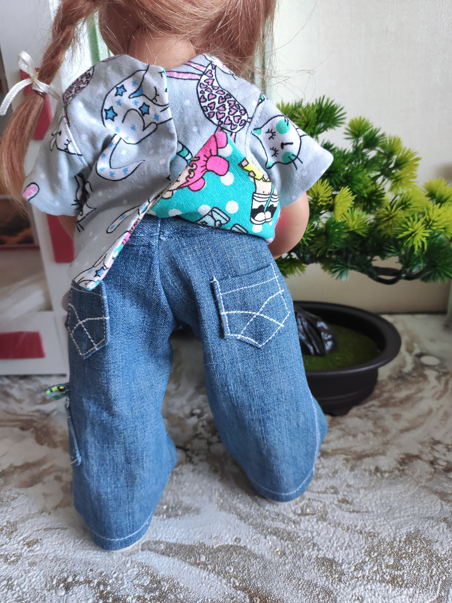 Вихтель Мона