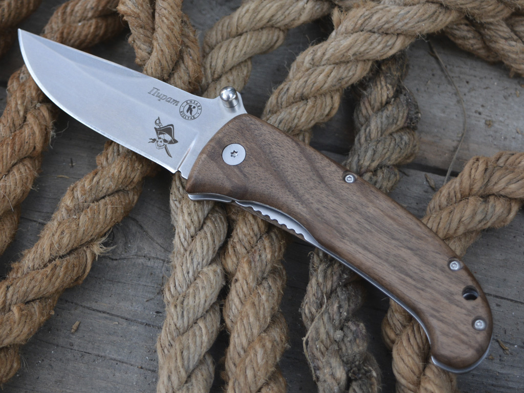 Нож складной "Пират" рукоять дерево.