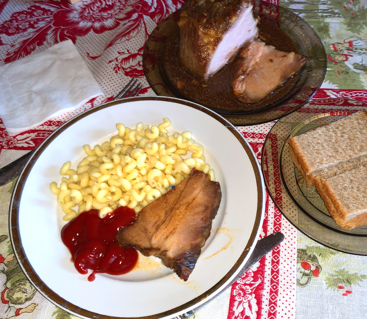 Свинина в духовке-низкотемпературный режим