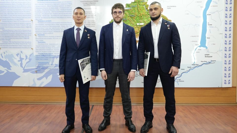    Амыр Аргамаков, Владислав Шония и Данияр Джартанов . Источник: Андрей Сороко/"Толк"