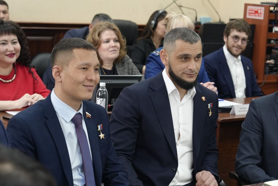    Амыр Аргамаков и Данияр Джартанов. Источник: Андрей Сороко/"Толк"