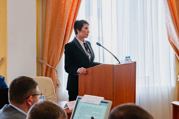  Лариса Поликанова - первая в истории Магадана женщина-градоначальник / фото: администрация Магадана