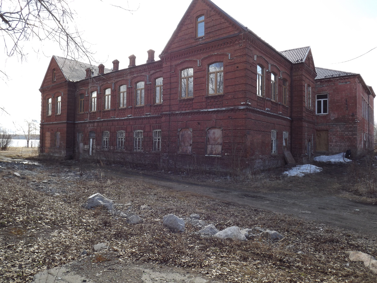 Бывшая школа №4. Та самая.