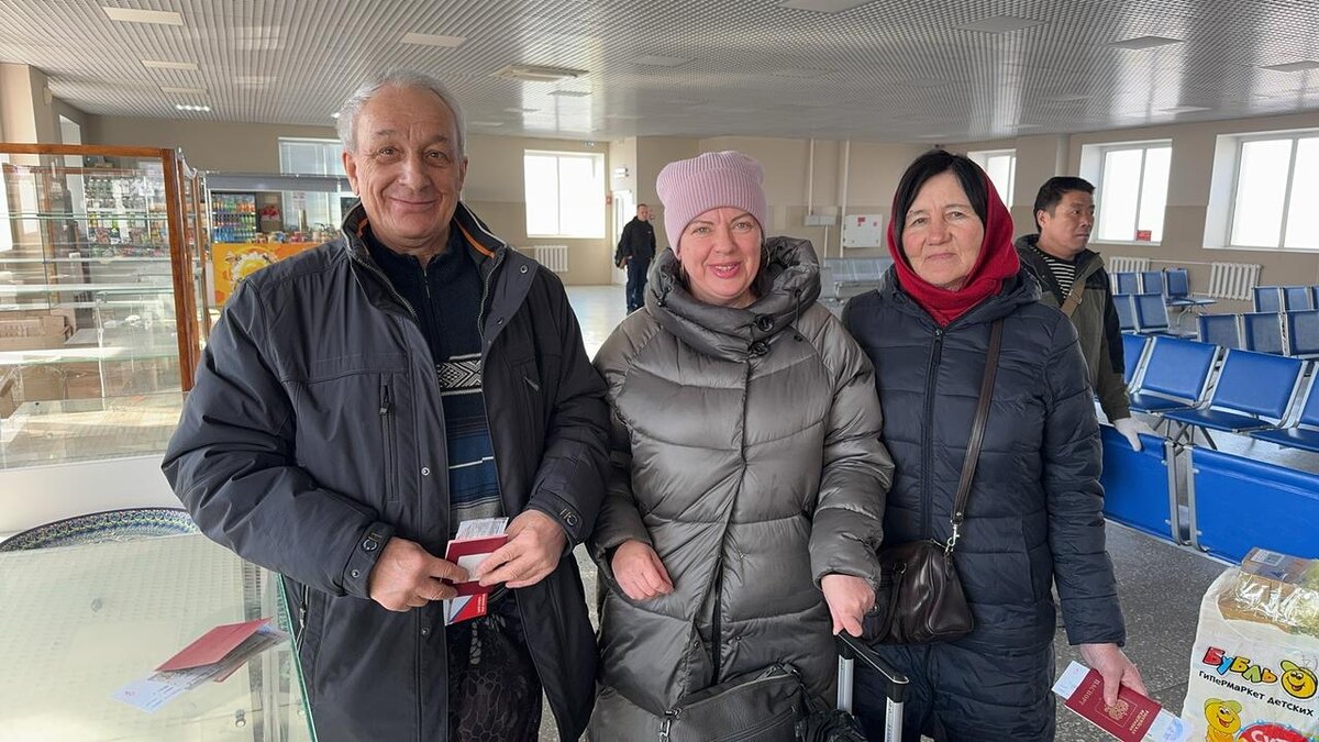 Наши на таможне