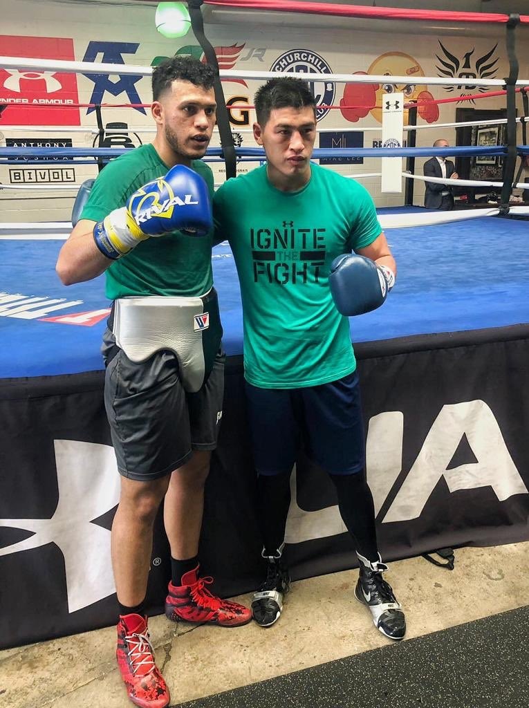 Дэвид Бенавидес и Дмитрий Бивол на спаррингах