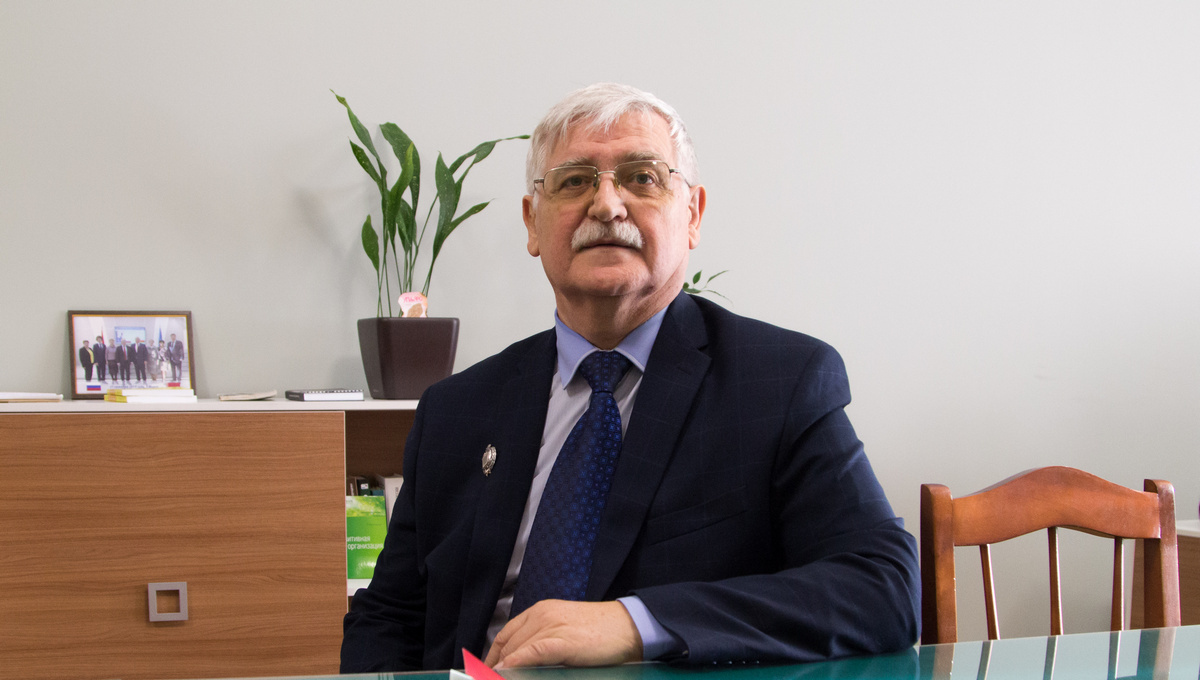 Владимир Запарий