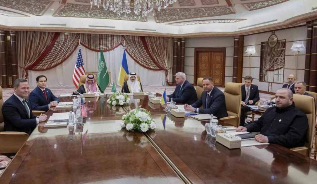     Переговоры США и Украины. Источник: ria.ru Автор фото: Saul Loeb