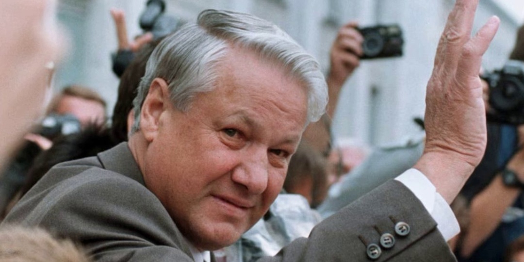 Мокрое дело: как Бориса Ельцина сбросили с моста