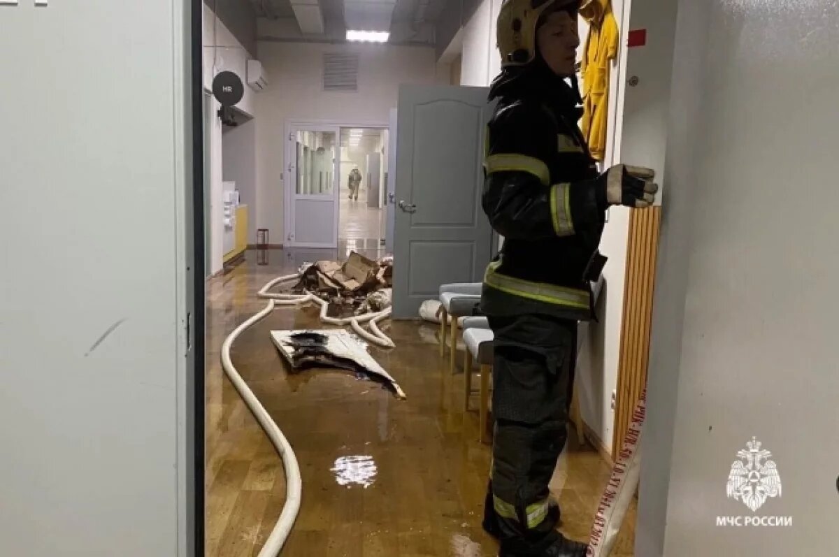    В офисном центре на улице М. Горького в Ижевске произошло возгорание