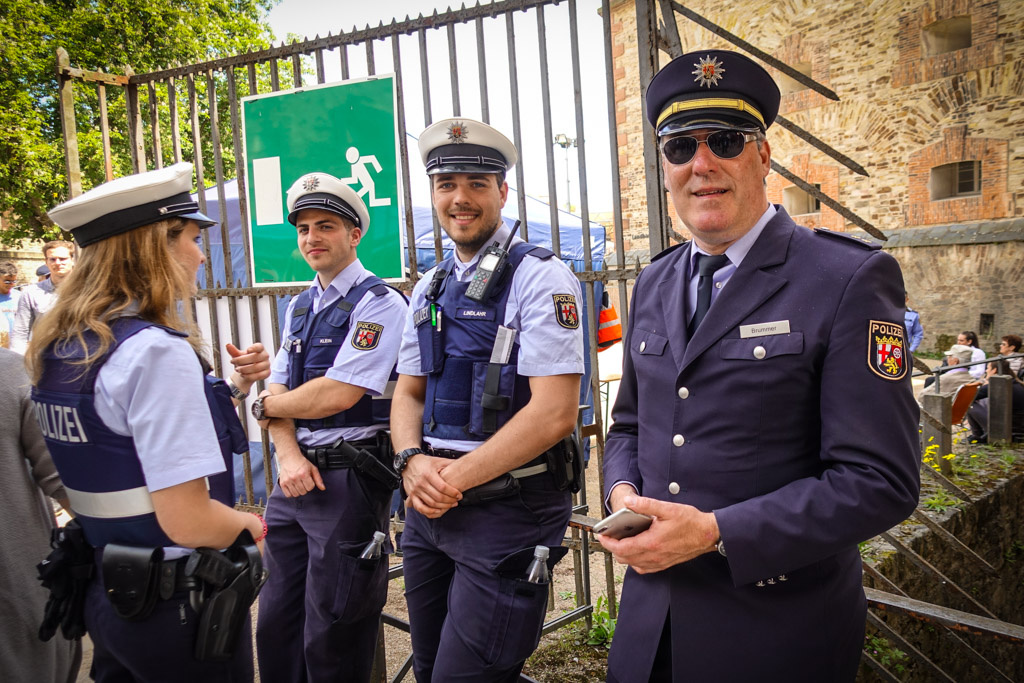 Импозантный шеф полиции...
