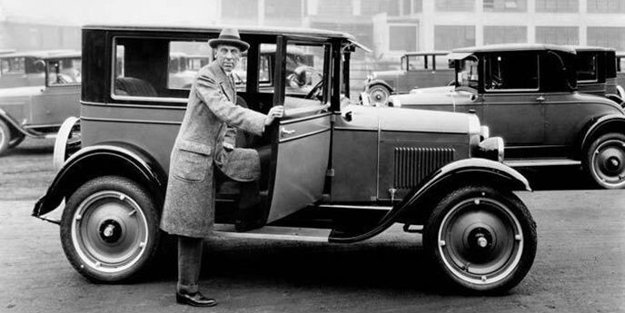 Альфред Слоун