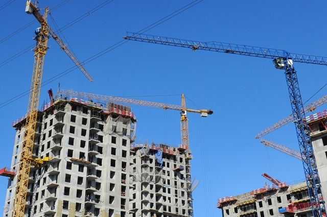 По оценке риелтеров в Челябинске – почти шесть с половиной тысяч домов. Фото: АиФ