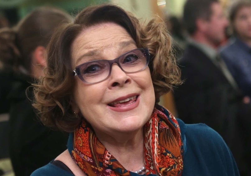 Лариса Голубкина