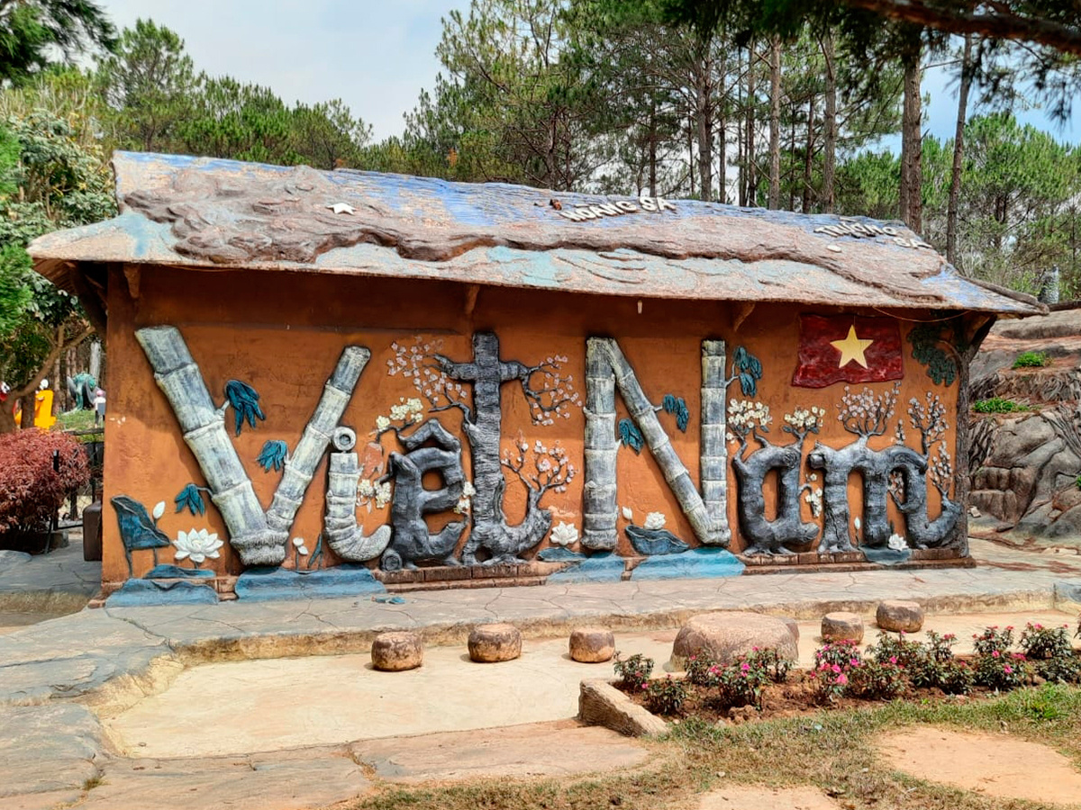 Глиняная деревня в Далате