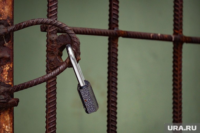    Сугаков осуществлял сбор и передачу сведений, представляющих интерес для иностранной разведки