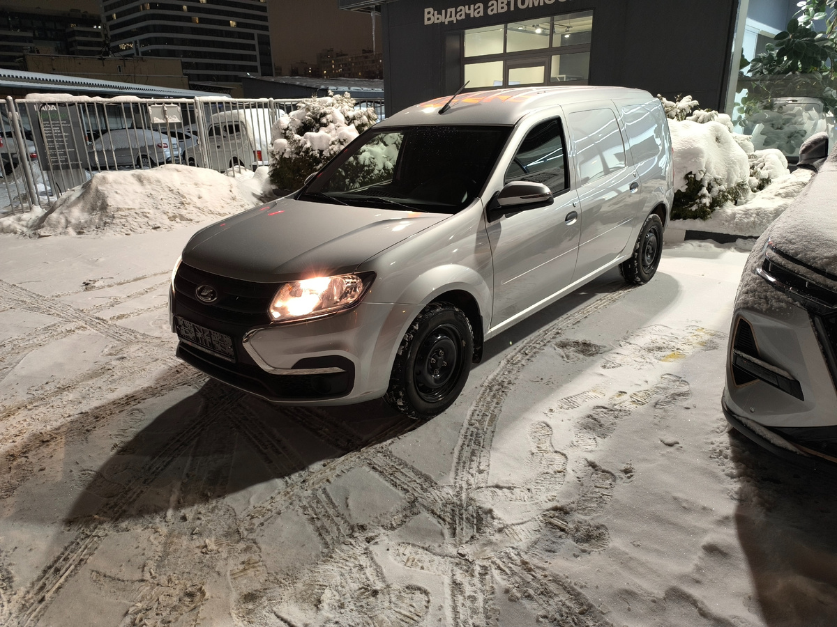 Новое лицо Лада Ларгус добавило привлекательности