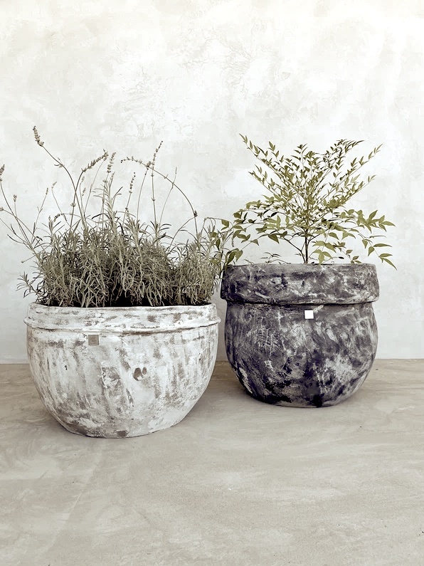 Фото автора. Вазоны Avazon studio Дизайнерские бетонные вазоны