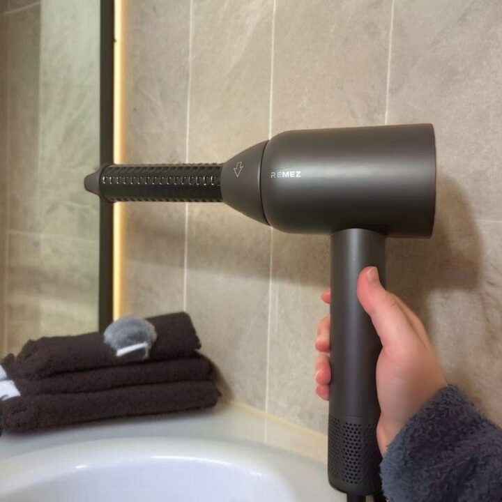 Remez 707b. Remez фен-стайлер. Вертикальный беспроводной пылесос multiclick pro energy agua plus rmvs 505 b. Remez model s rmb-708. Remezair rma-107.