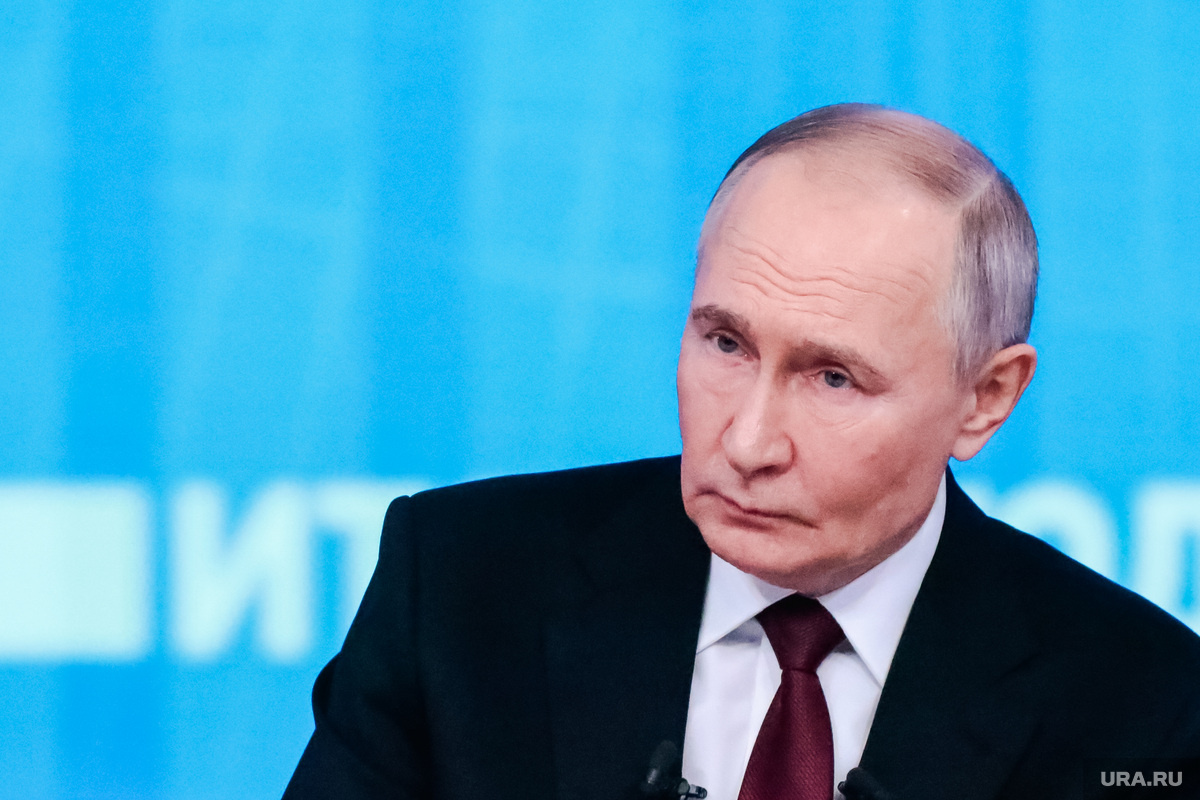 У Путина выгодные позиции и вряд ли он пойдет на временное прекращение огня без всяких условий, говорят источники Reuters. Фото: Роман Наумов © URA.RU