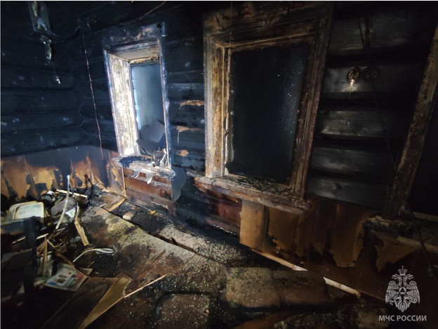    В посёлке Аркуль из-за телевизора загорелся частный дом