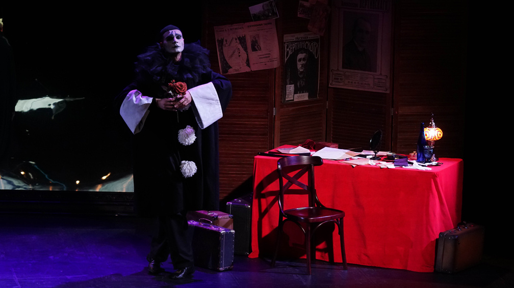 Фото www.teatr-estrada.ru