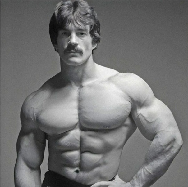 Майк Ментцер.